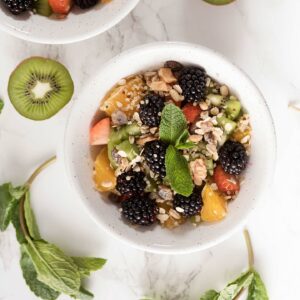 Ensalada de Fruta y Quinoa con Muesli